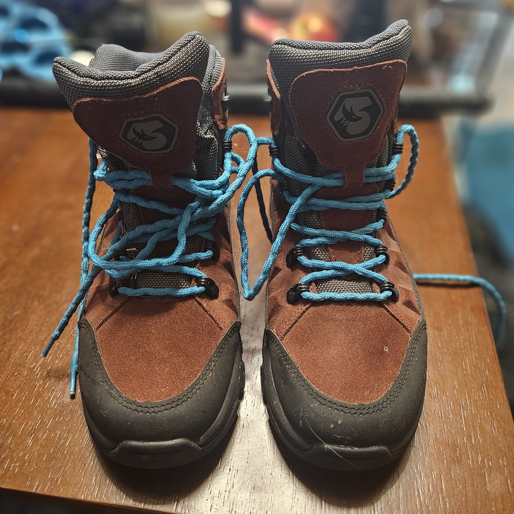 Foxelli Brown and Blue Lace Up Boots with Sturdy Design